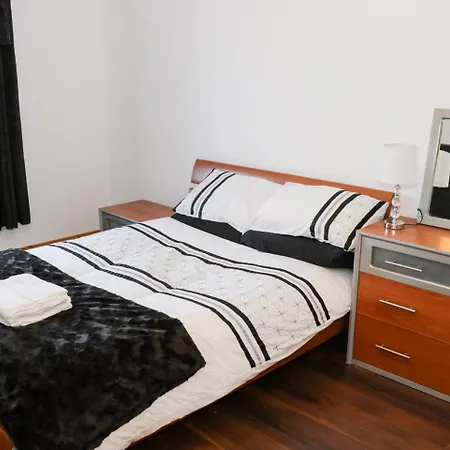 Lejlighed Central Apartment,