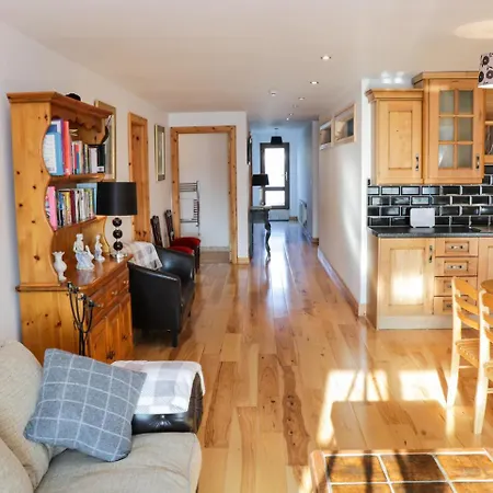 Lejlighed Central Apartment,